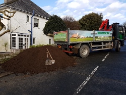 bulk topsoil delivered to Plymouth or Torbay in Devon